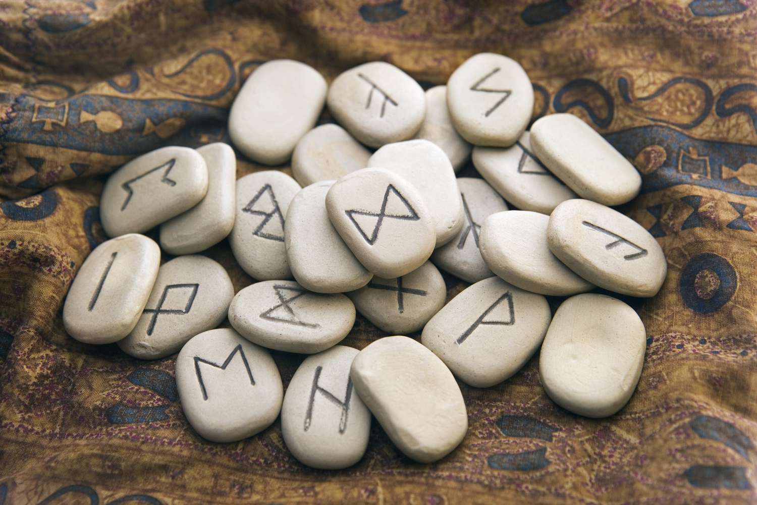 Divination with the Runes
